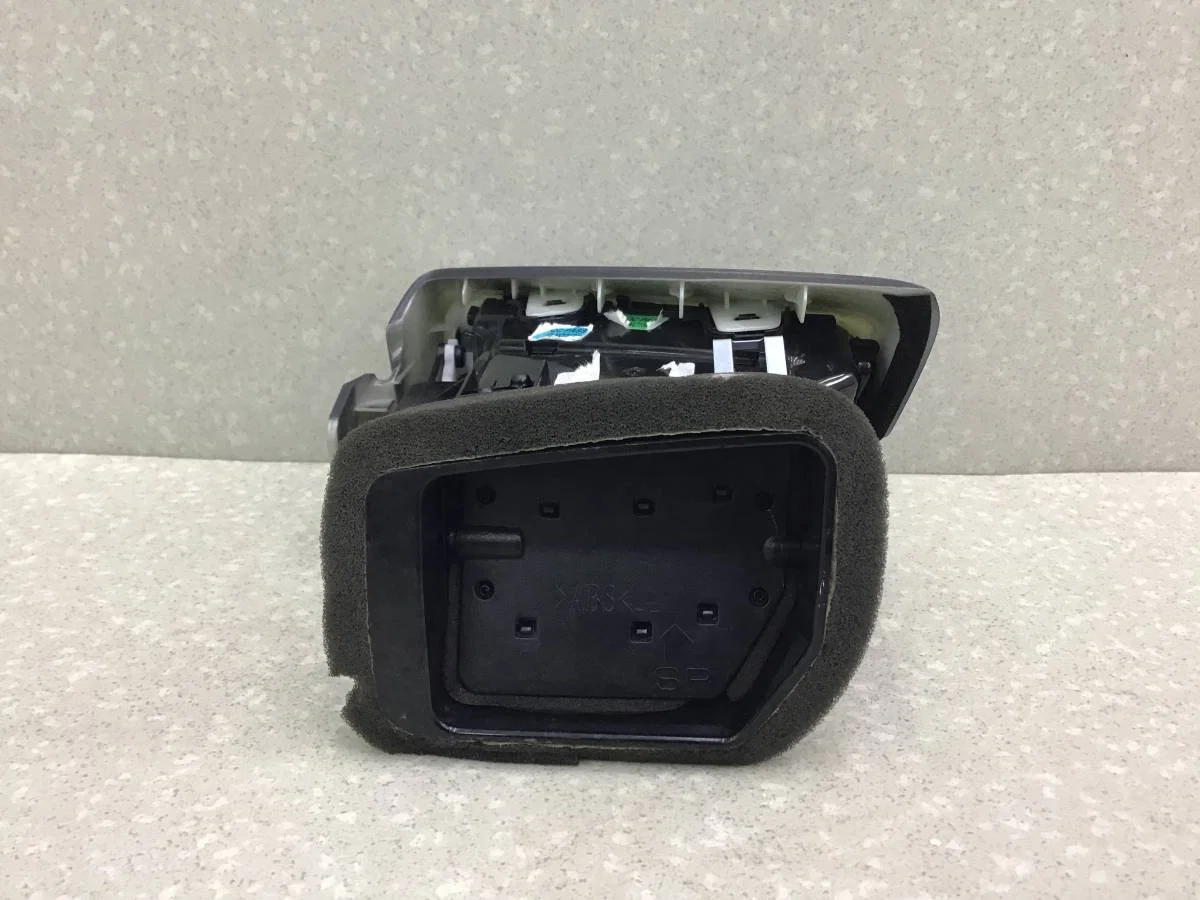 Дефлектор воздушный Nissan Qashqai (J11) 2014> [687604EH0A] - миниатюра 8