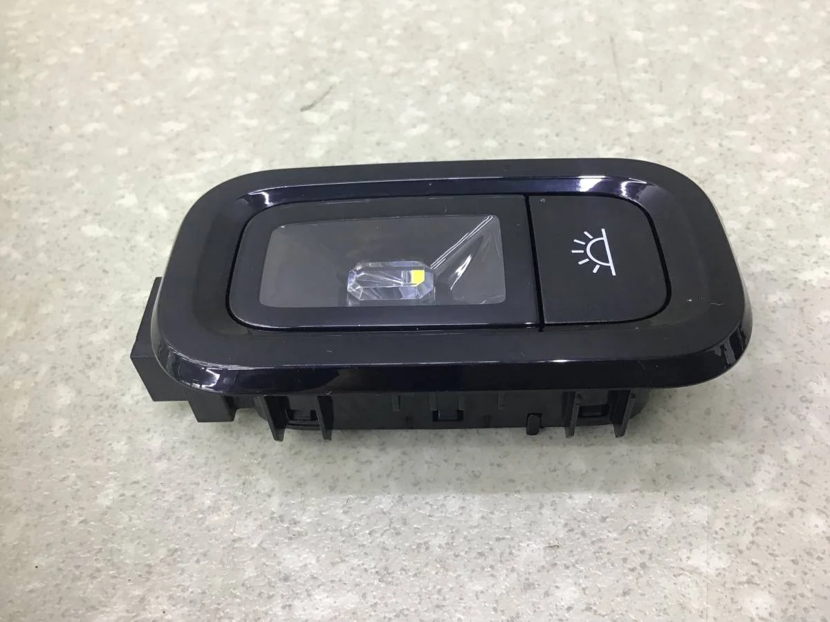 Плафон салонный JAC JS6 2022> [4104400U2401] - миниатюра 2