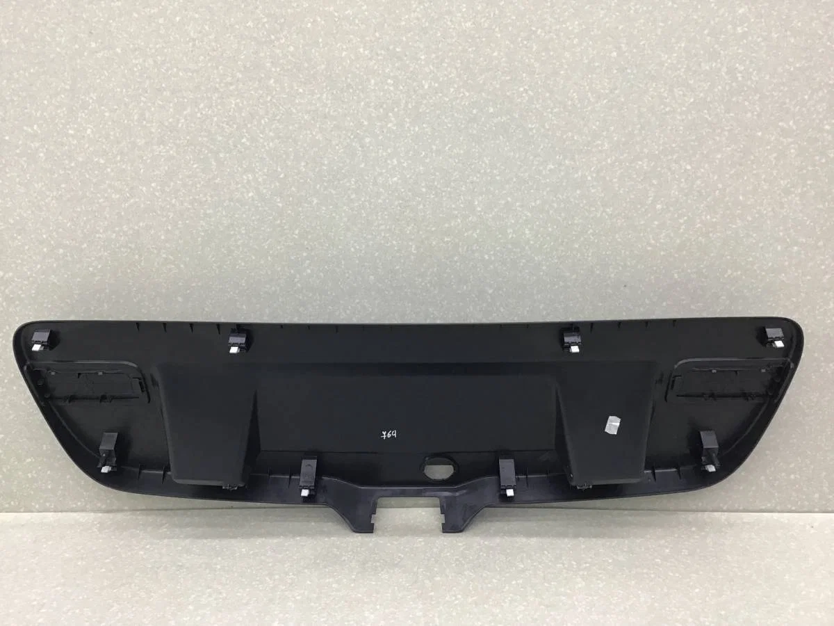 Обшивка двери багажника Volkswagen Jetta (5K) 2011> [5C6867605A] - миниатюра 6