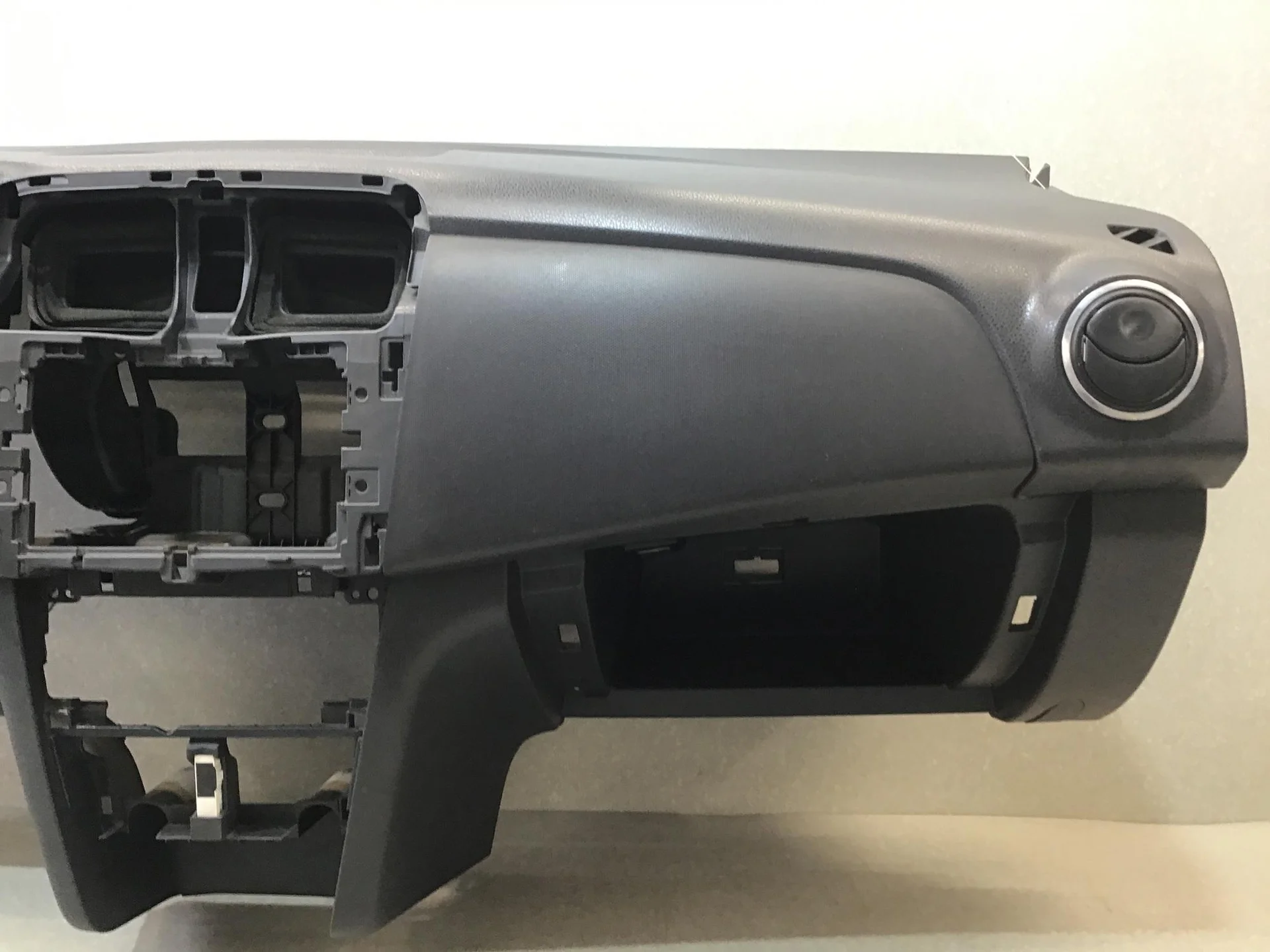 Торпедо Renault Logan (2) 2014> [681004517R] - миниатюра 8