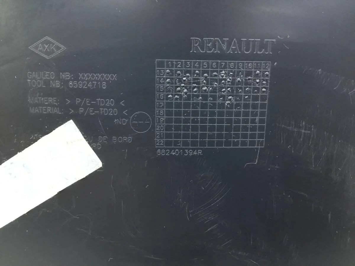 Накладка торпедо Renault Logan (2) 2014> [682401394R] - миниатюра 9