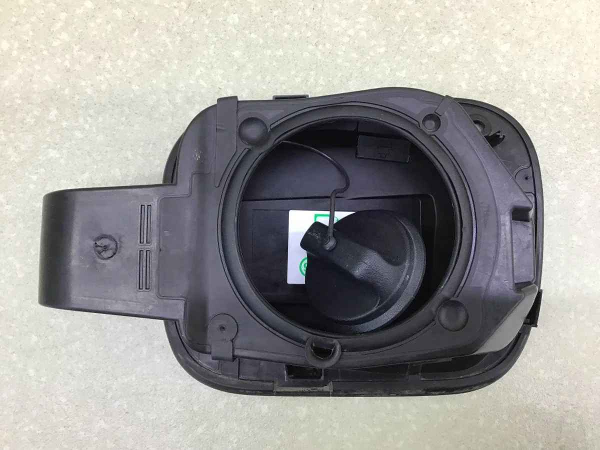 Лючок бензобака Renault Kaptur (1) 2016-2022 [781202525R] - миниатюра 7