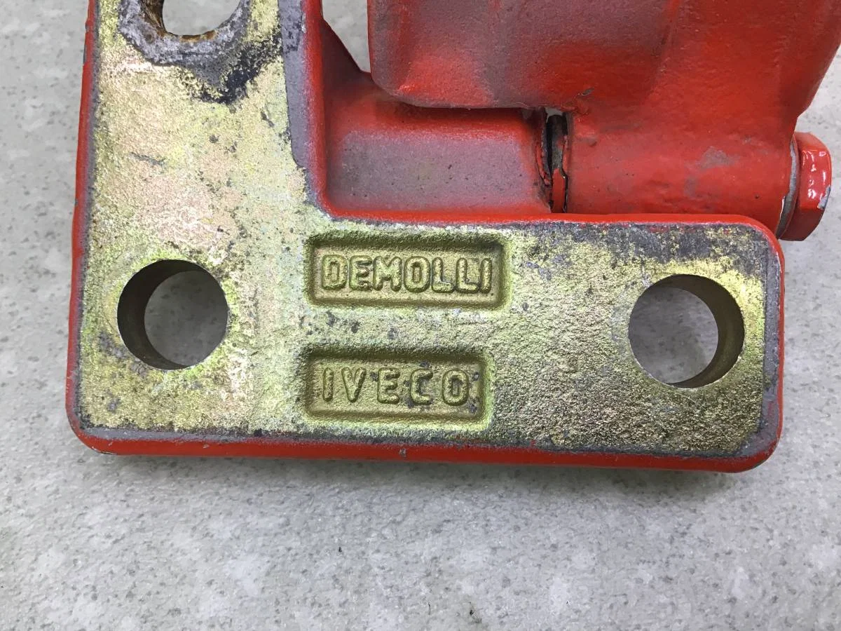 Петля двери передней левой нижняя Iveco Stralis 2002-2006 [99442508] - миниатюра 7