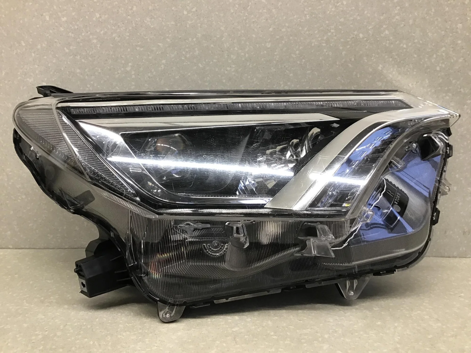 Фара правая Toyota Rav 4 (A40) 2013> [8114542680] - миниатюра 2