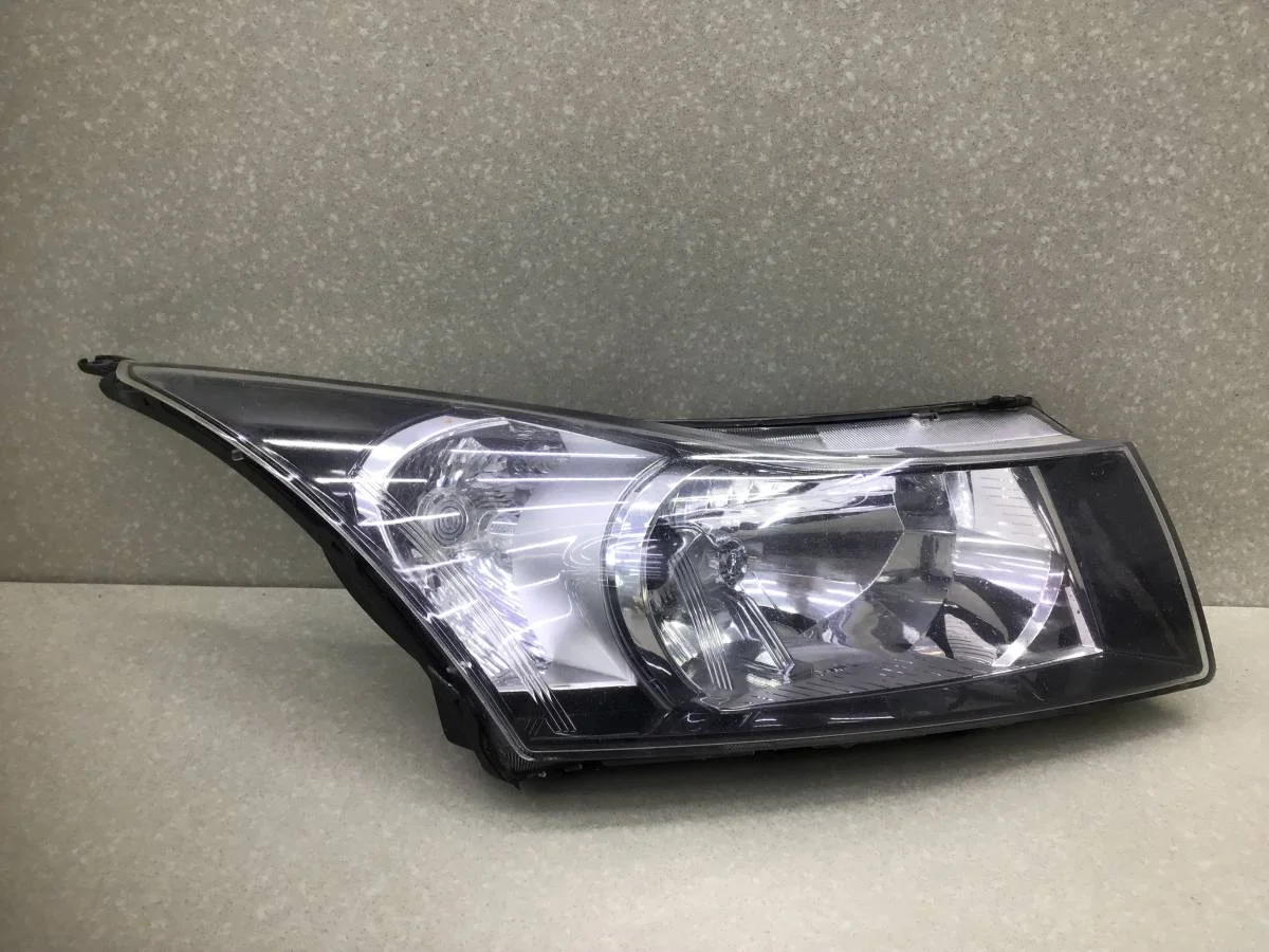 Фара правая Chevrolet Cruze (J300) 2009-2016 [95137776] - миниатюра 2