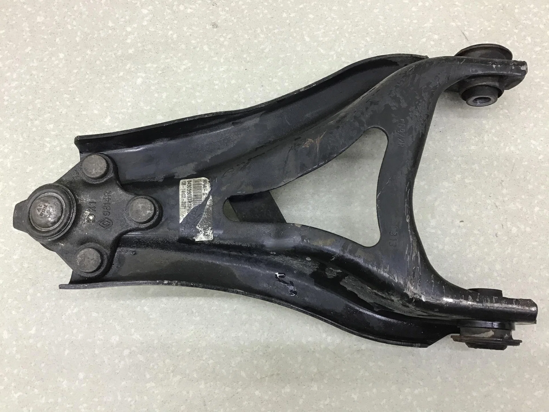 Рычаг передний левый, Renault Duster II 2021> [545055413R] - миниатюра 2