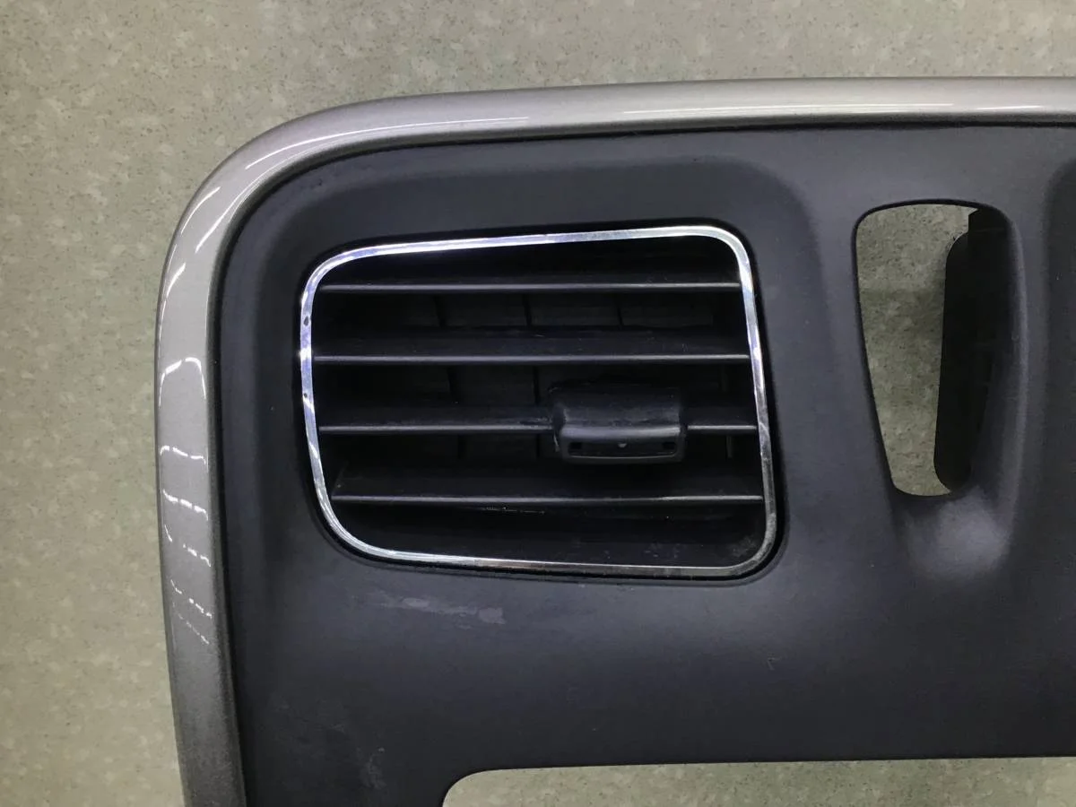 Рамка магнитолы Renault Logan (2) 2014> [682601960R] - миниатюра 4