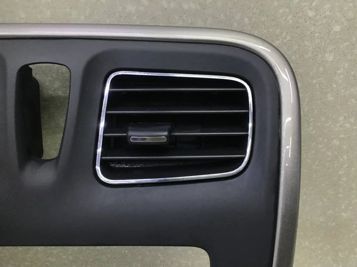 Рамка магнитолы Renault Logan (2) 2014> [682601960R] - миниатюра 5
