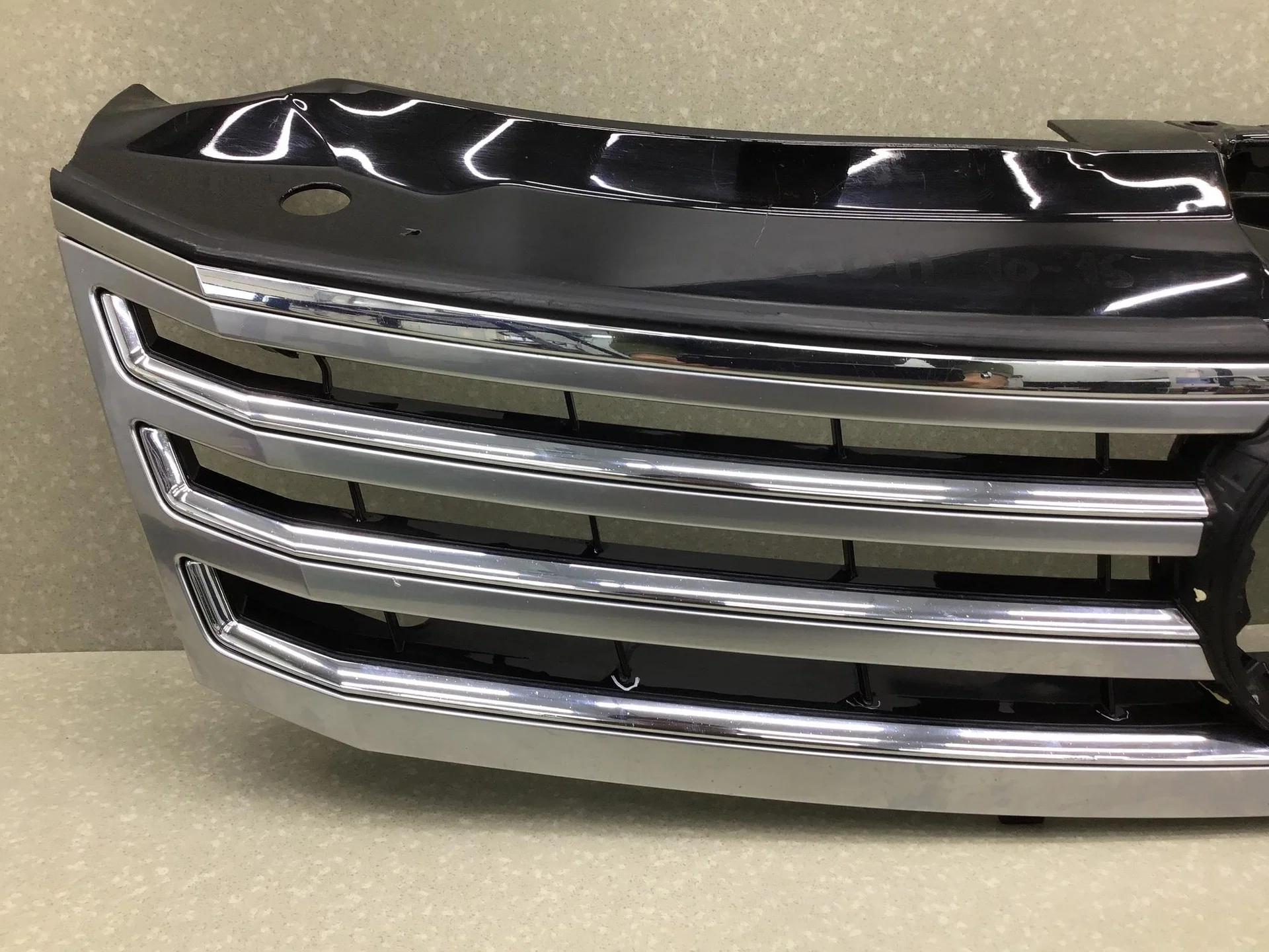 Решетка радиатора, VW Phaeton 2002-2016 [3D0853651AFGOY] - миниатюра 4