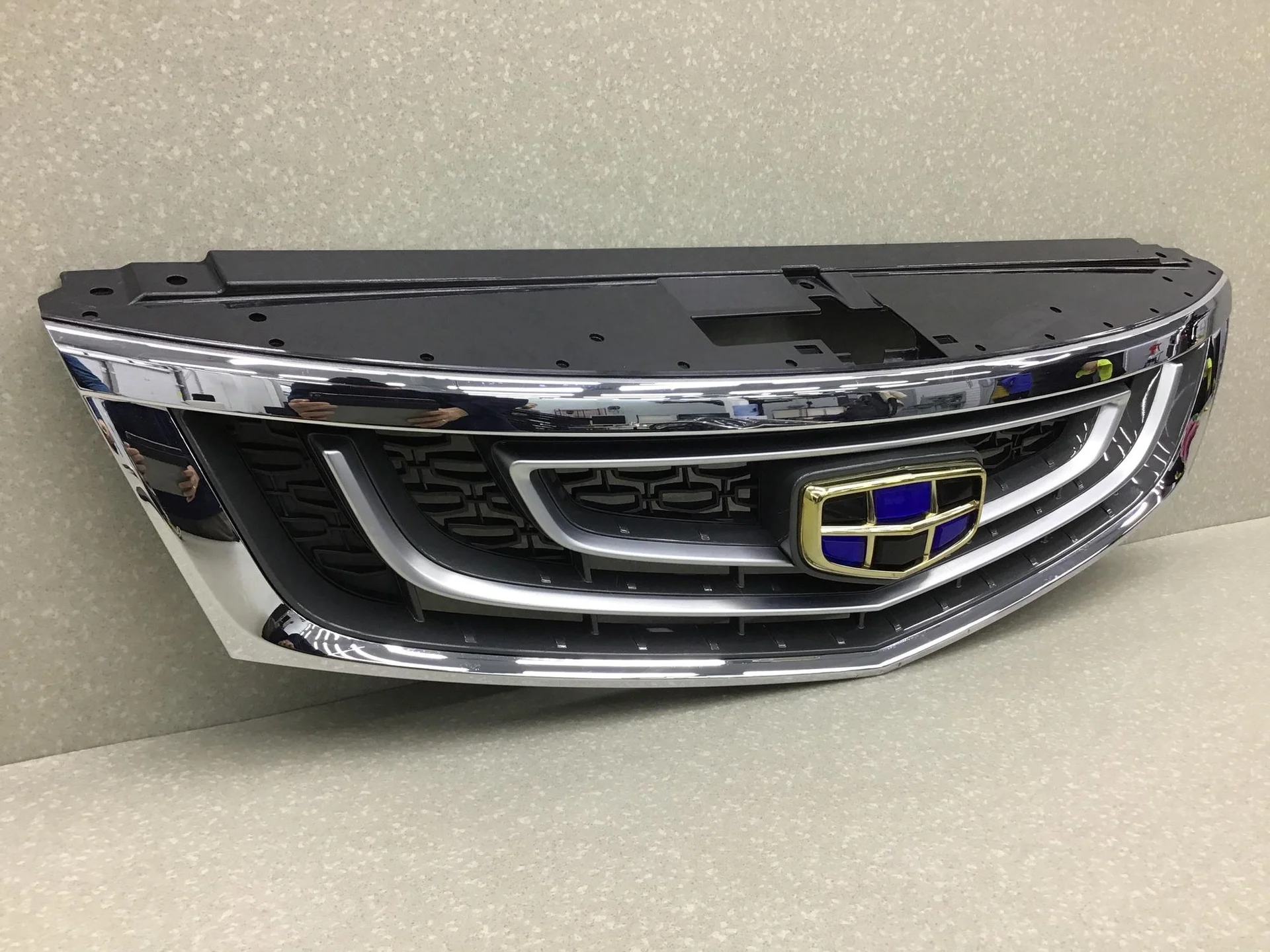 Решетка радиатора, Geely Atlas 2017> [6013003700] - миниатюра 2