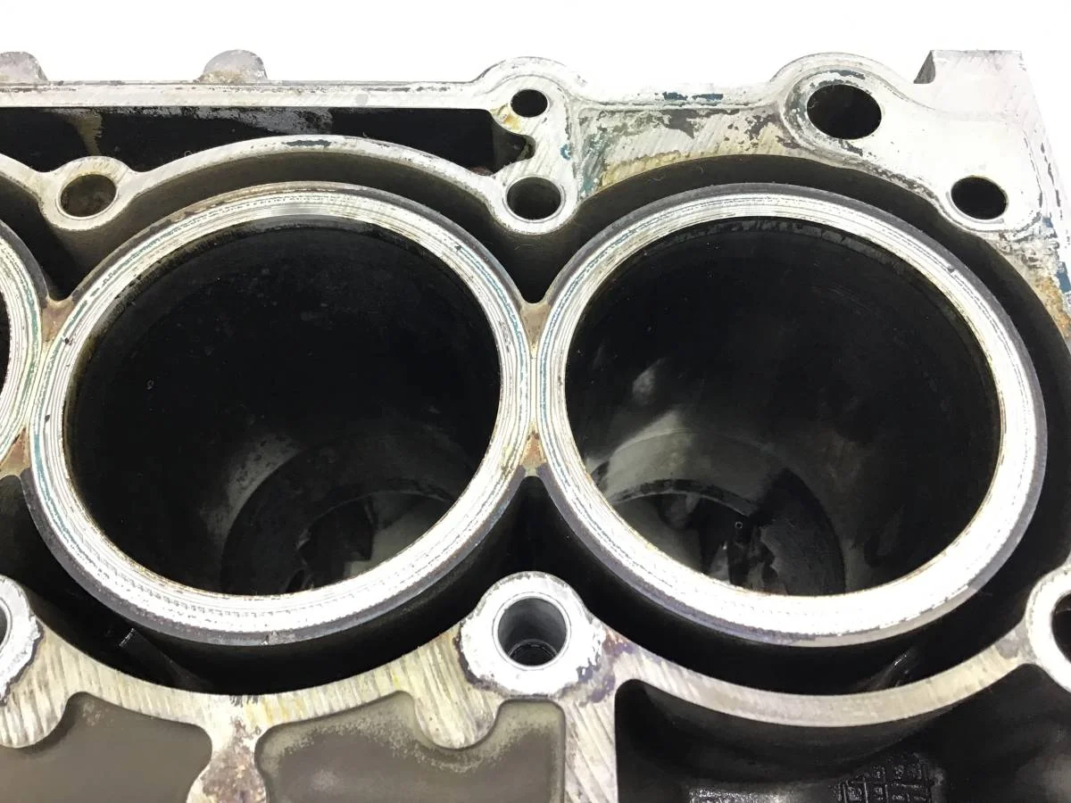 Блок двигателя Skoda Yeti (5L) 2009-2018 [03F103101B] - миниатюра 8