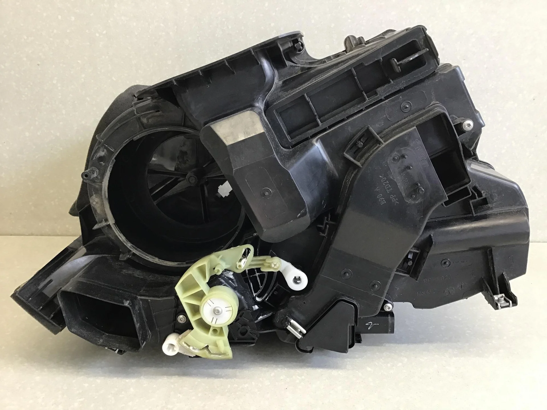 Корпус отопителя, Renault Sandero 2009-2014 [ 271108477R] - миниатюра 2