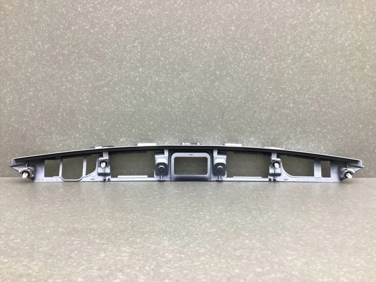 Накладка крышки багажника Toyota Camry (XV70) 2017> [7680133670A0] - миниатюра 5