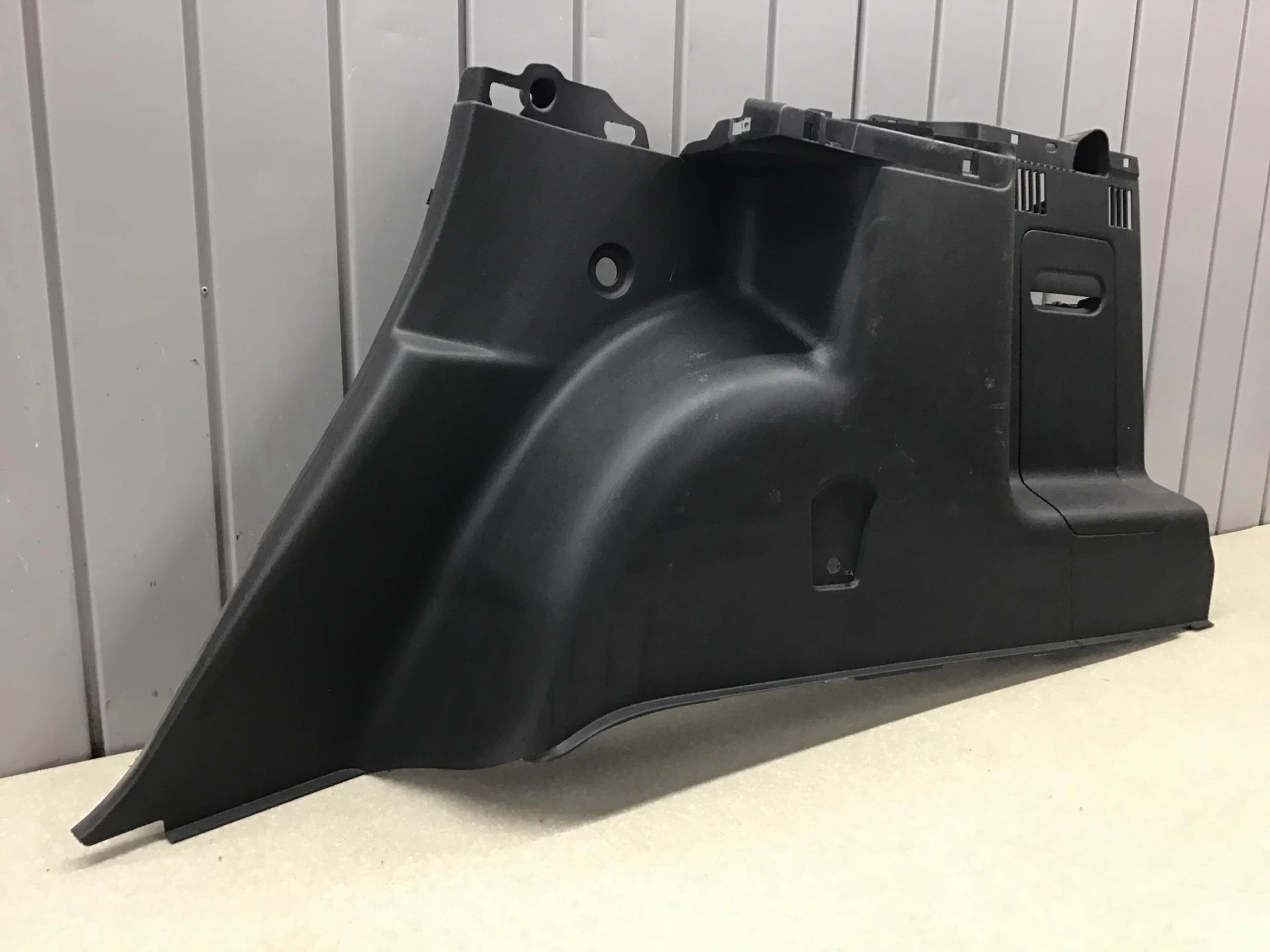 Обшивка багажника, Renault Duster I 2012-2021 [849503745R] - миниатюра 2
