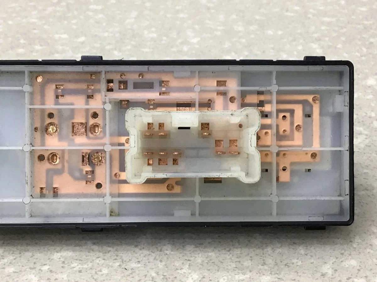 Кнопка стеклоподъемника Nissan Juke (F15) 2011> [254111KA5A] - миниатюра 6