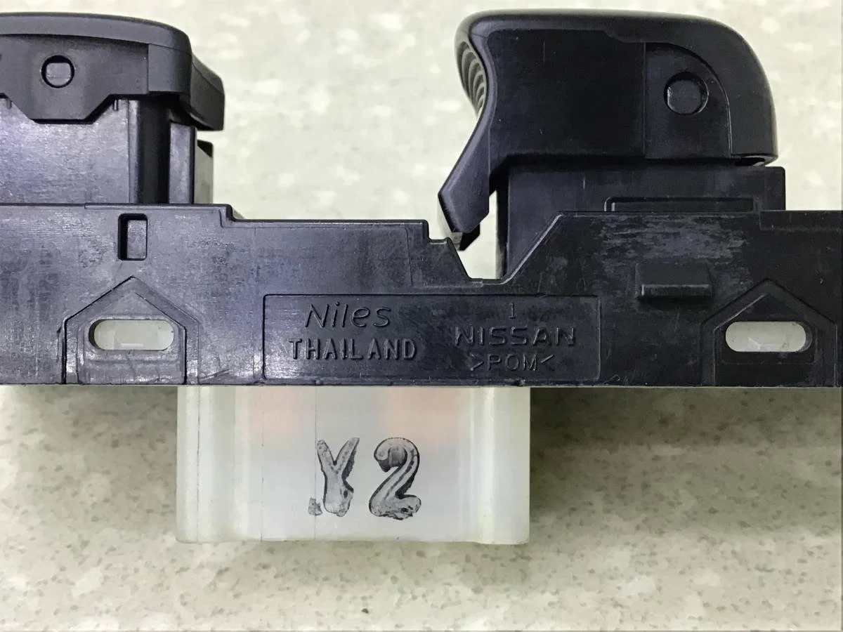 Кнопка стеклоподъемника Nissan Juke (F15) 2011> [254111KA5A] - миниатюра 7