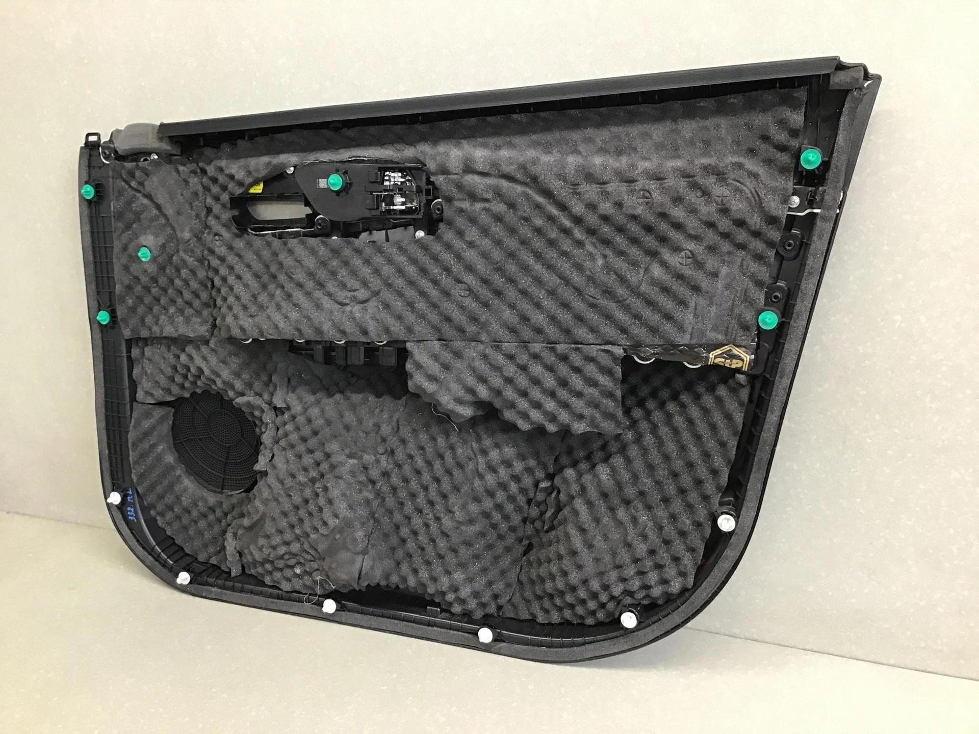 Обшивка двери передней левой, Kia Cerato 2018> [82307M6050B2L] - миниатюра 6