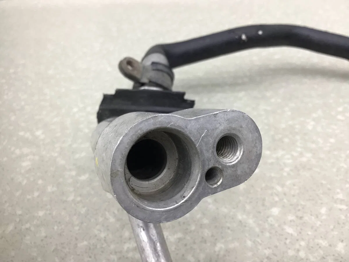 Трубка кондиционера Volkswagen Touareg (7P) 2010-2018 [7L6820743E] - миниатюра 4