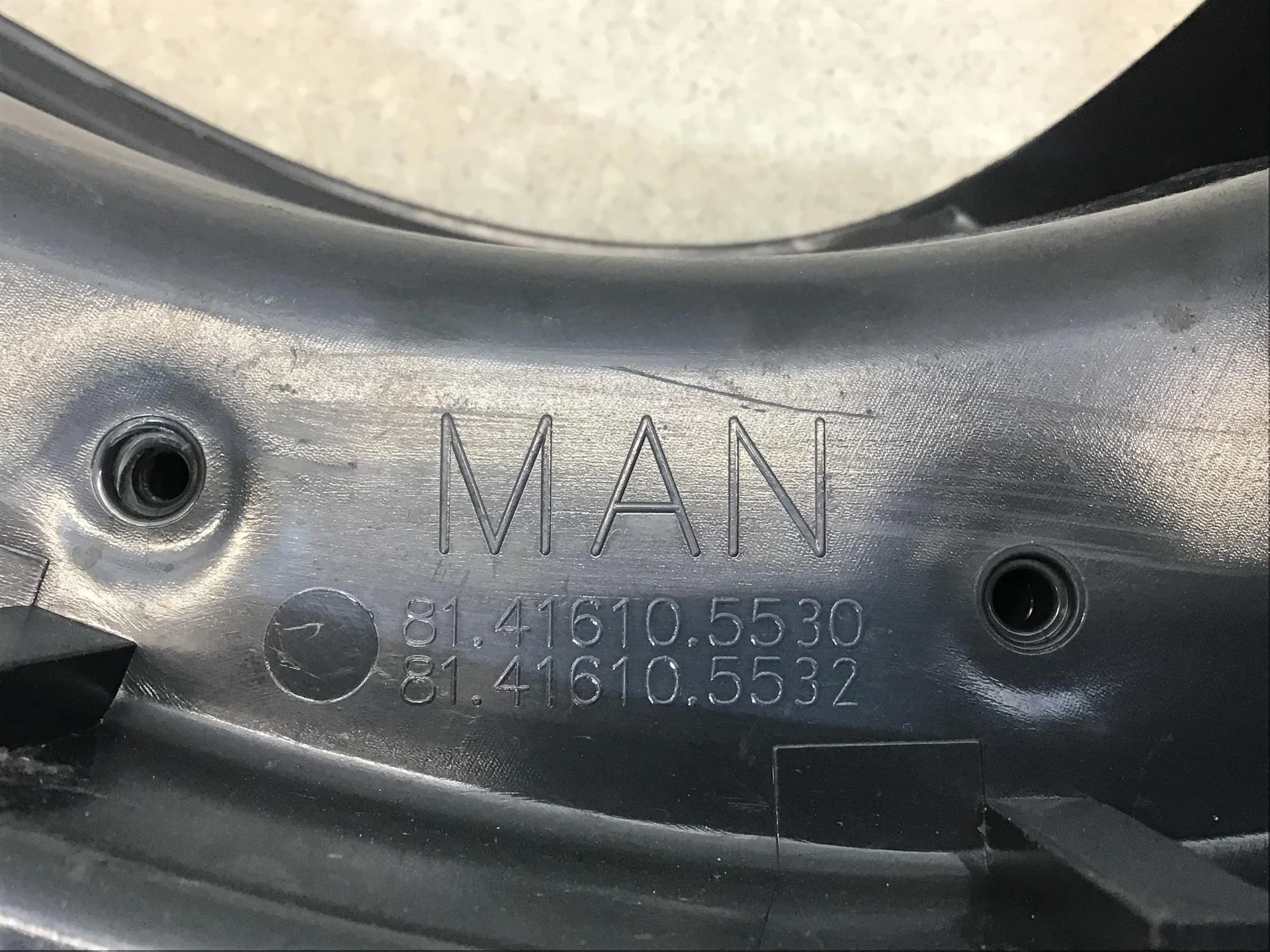 Накладка (кузов наружные) MAN TGA 2007> [81416105530] - миниатюра 10