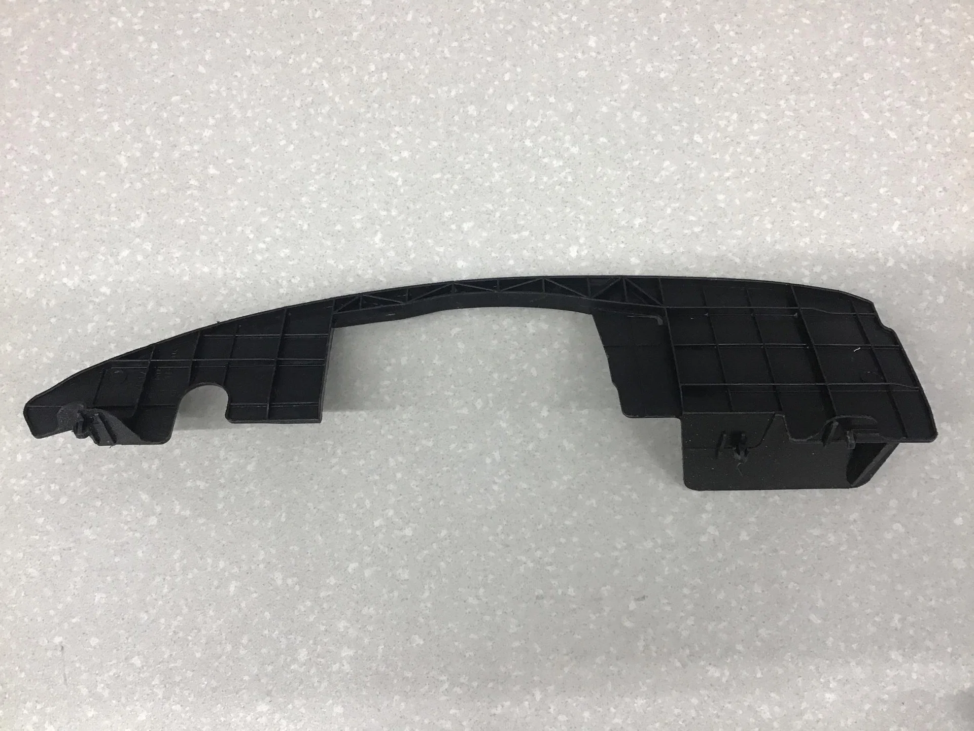 Воздуховод радиатора правый, Toyota Vitz 2005–2010 [5328552280] - миниатюра 2