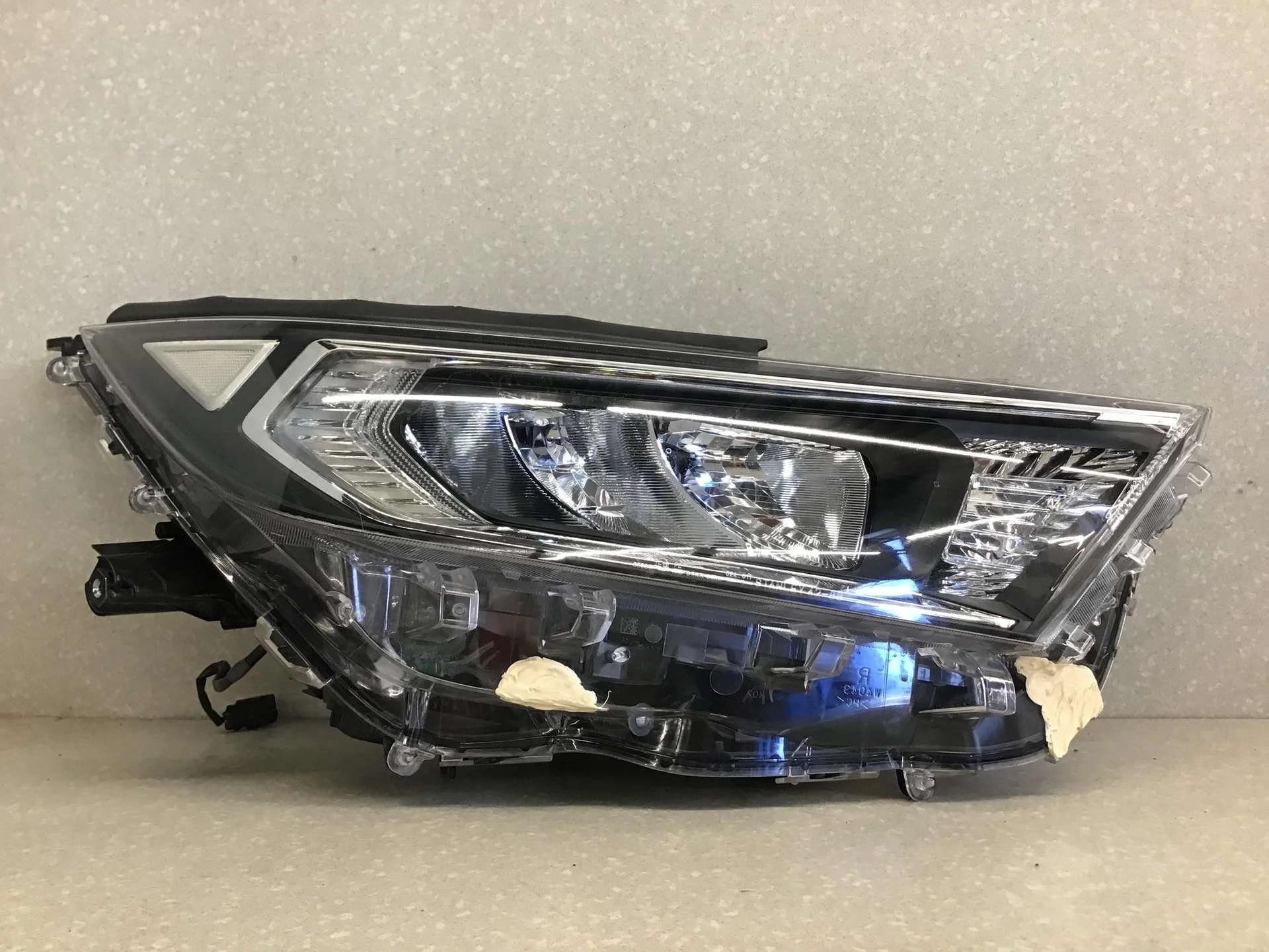 Фара правая Toyota Rav 4 (XA50) 2018> [8114542842] - миниатюра 2
