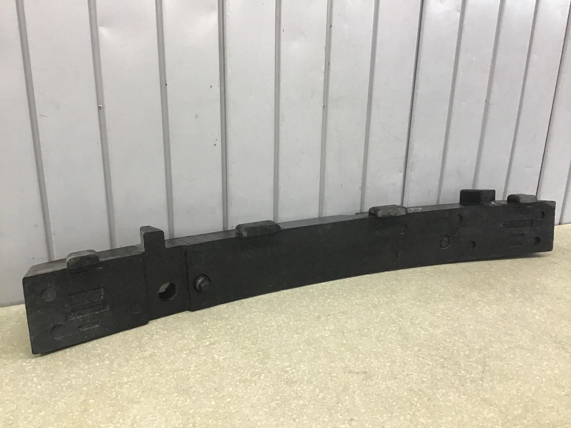 Наполнитель переднего бампера Nissan Qashqai (J11) 2014> [620904EA0A] - миниатюра 6