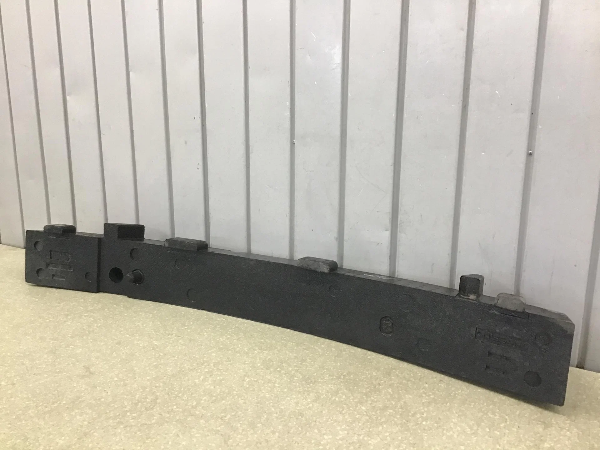 Наполнитель переднего бампера Nissan Qashqai (J11) 2014> [620904EA0A] - миниатюра 7