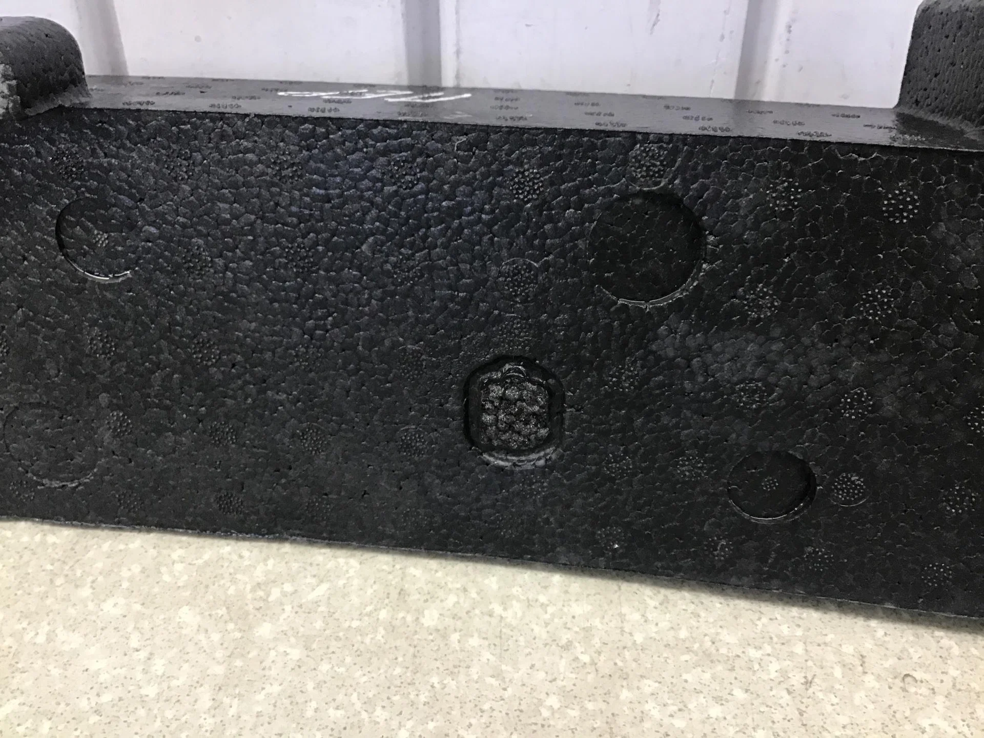 Наполнитель переднего бампера Nissan Qashqai (J11) 2014> [620904EA0A] - миниатюра 8