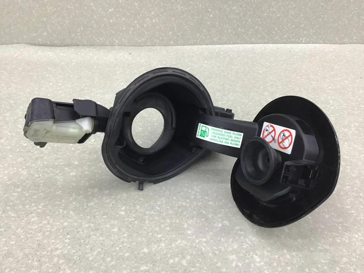 Лючок бензобака Citroen C4 (B7) 2011-2022 [9687310880] - миниатюра 3