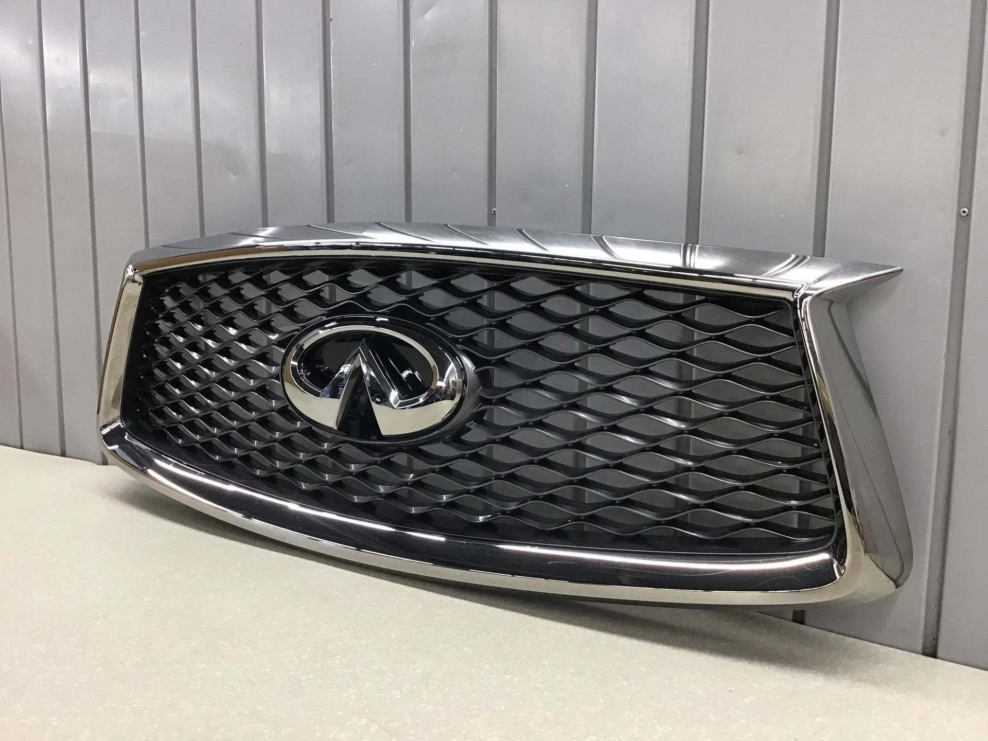 Решетка радиатора, Infiniti QX50 (J55) 2017> [623105NA0A] - миниатюра 3