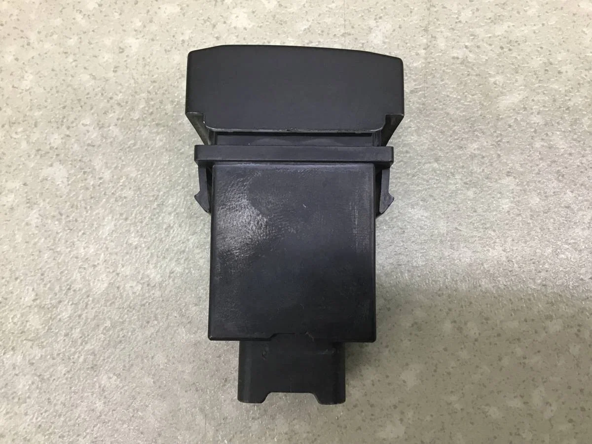 Разъем (USB AUX) Kia Sorento (BL, JC) 2002-2009 [955253E000] - миниатюра 3