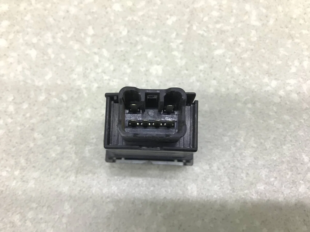 Разъем (USB AUX) Kia Sorento (BL, JC) 2002-2009 [955253E000] - миниатюра 6