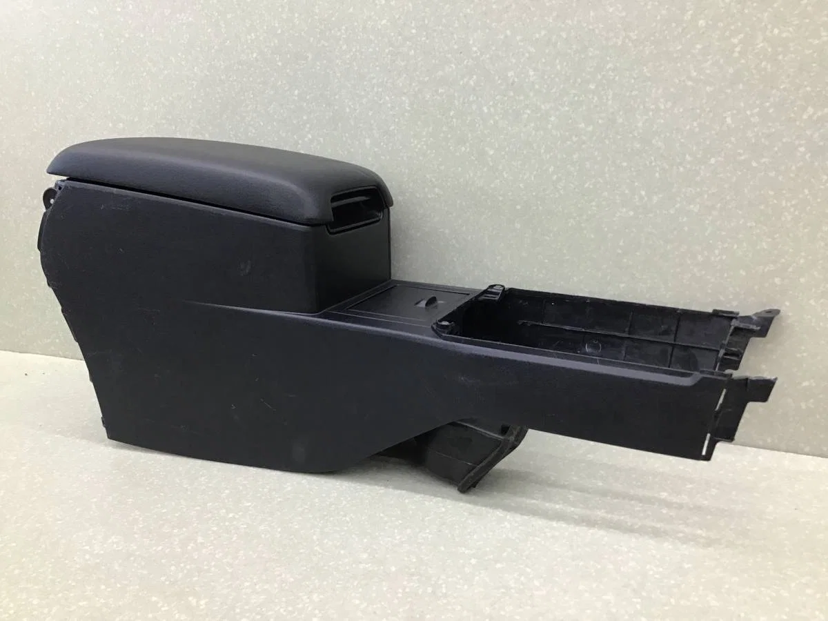 Подлокотник Toyota Camry (V50) 2011-2017 [5881033261C0] - миниатюра 3