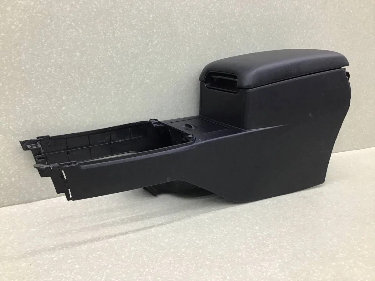 Подлокотник Toyota Camry (V50) 2011-2017 [5881033261C0] - миниатюра 6