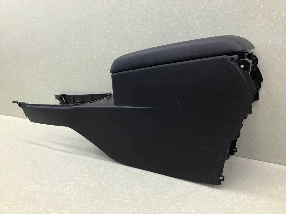 Подлокотник Toyota Camry (V50) 2011-2017 [5881033261C0] - миниатюра 7