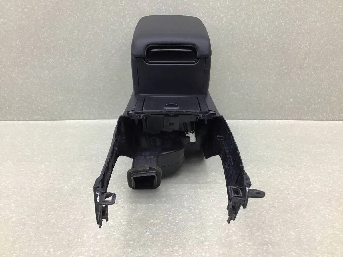 Подлокотник Toyota Camry (V50) 2011-2017 [5881033261C0] - миниатюра 9