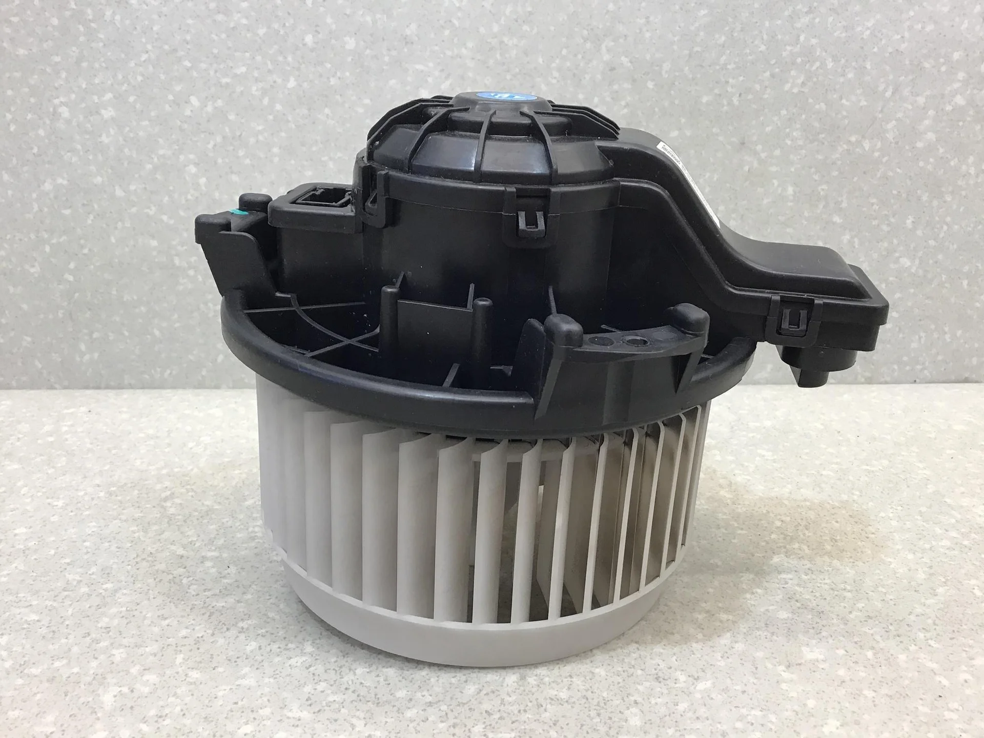 Моторчик отопителя FAW Besturn X40 (D181) 2016-2022 [81072004V7C01SP] - миниатюра 3