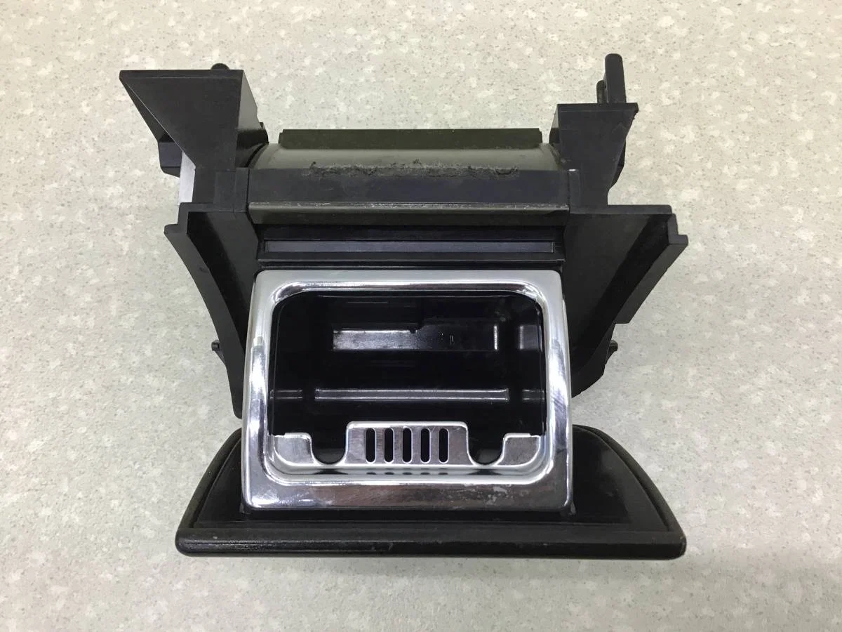 Пепельница передняя Nissan Maxima (A32) 1995-2000 [6880031U10] - миниатюра 2