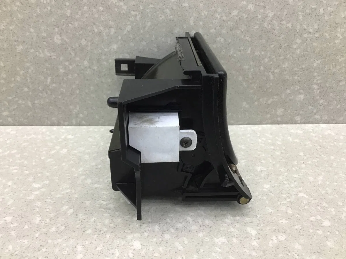 Пепельница передняя Nissan Maxima (A32) 1995-2000 [6880031U10] - миниатюра 3