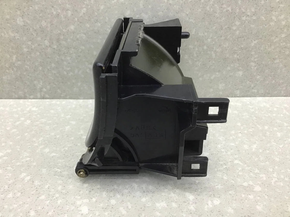 Пепельница передняя Nissan Maxima (A32) 1995-2000 [6880031U10] - миниатюра 5