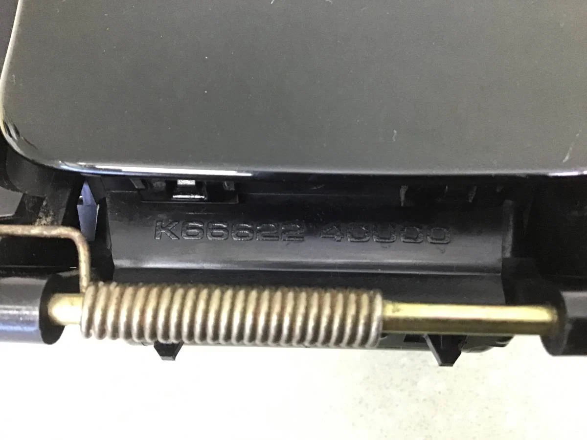 Пепельница передняя Nissan Maxima (A32) 1995-2000 [6880031U10] - миниатюра 8
