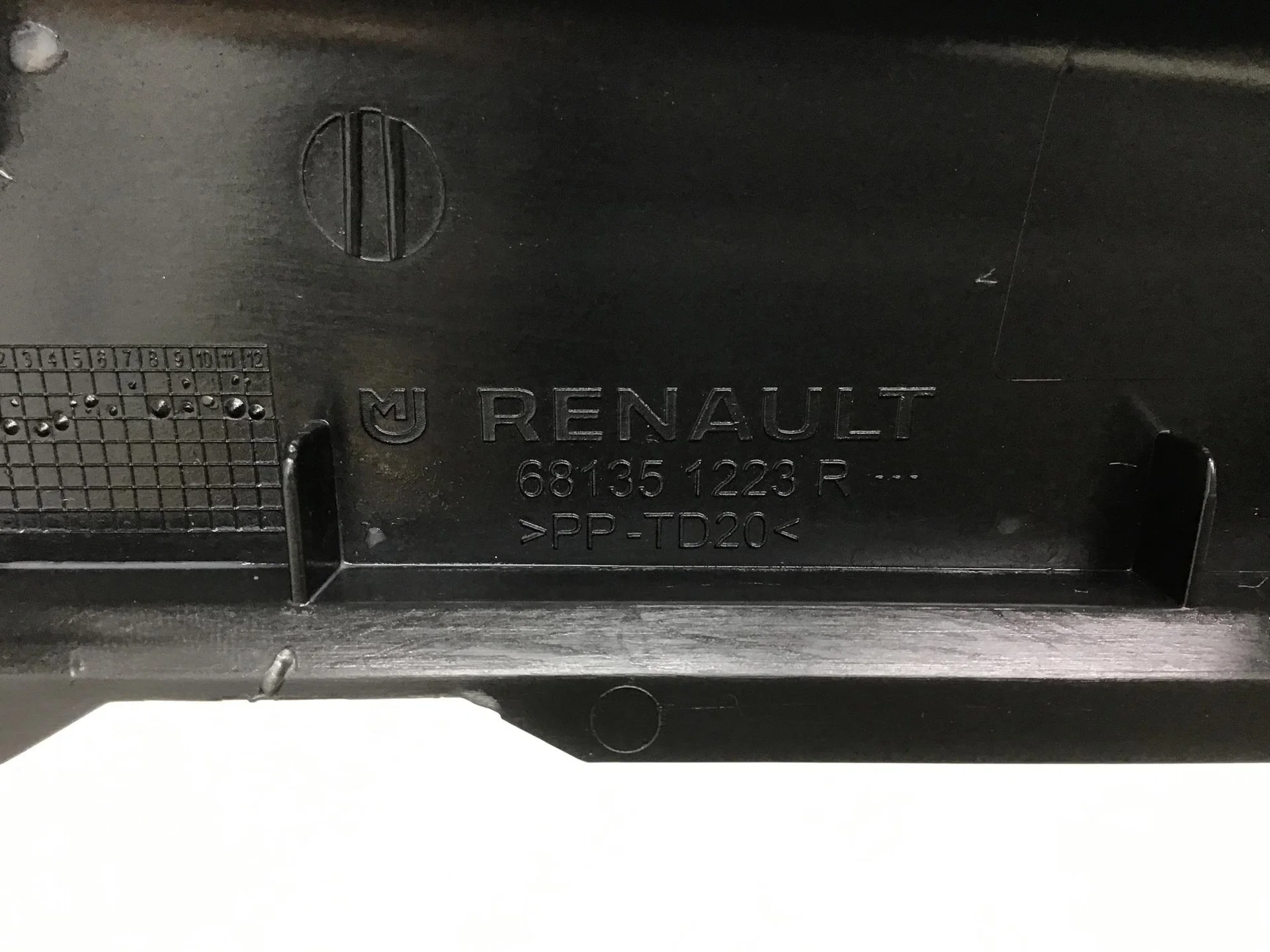 Накладка (кузов внутри), Renault Duster II 2021> [681351223R] - миниатюра 6