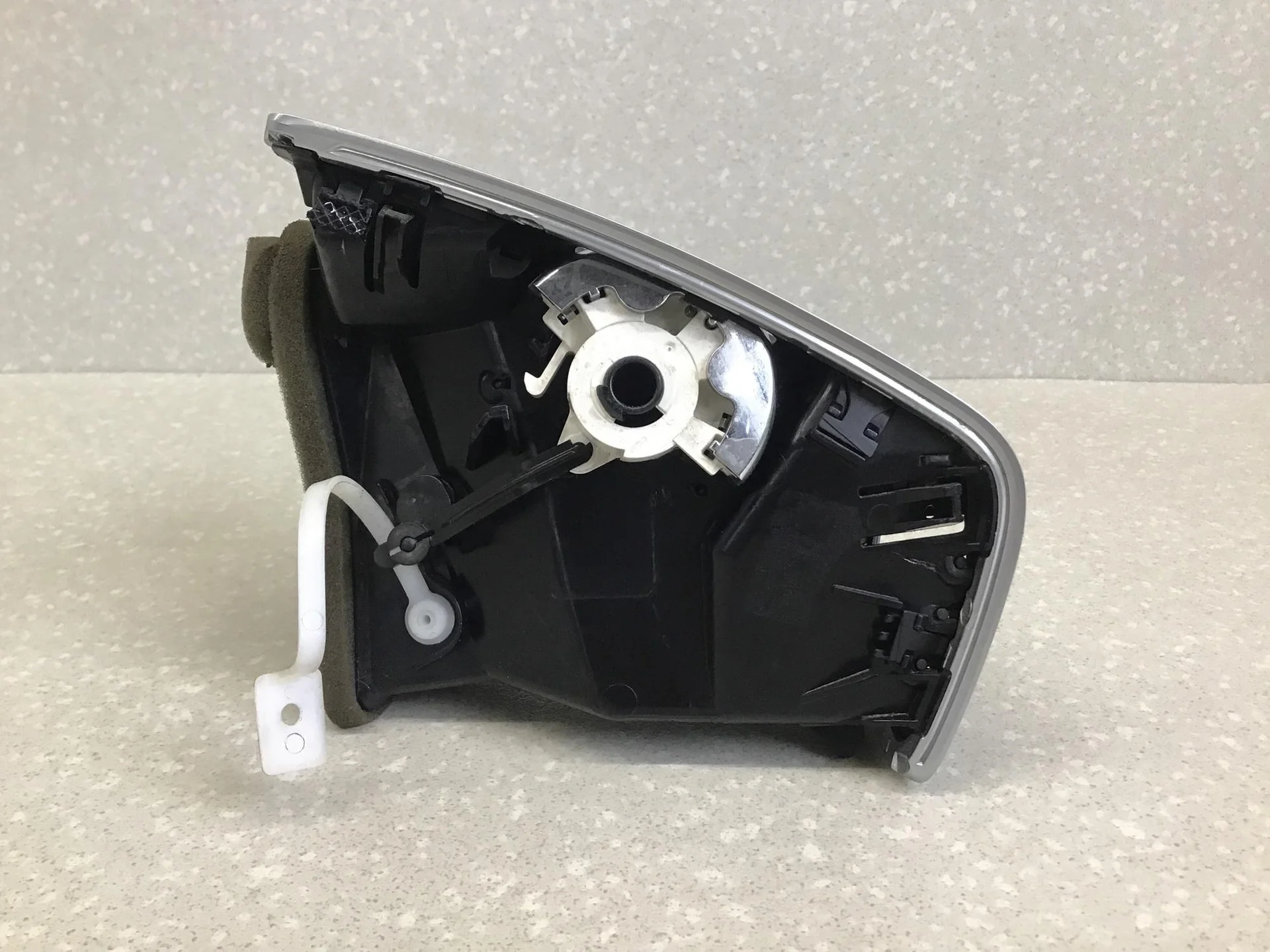Дефлектор воздушный, Ford Kuga 2012> [1800581] - миниатюра 3