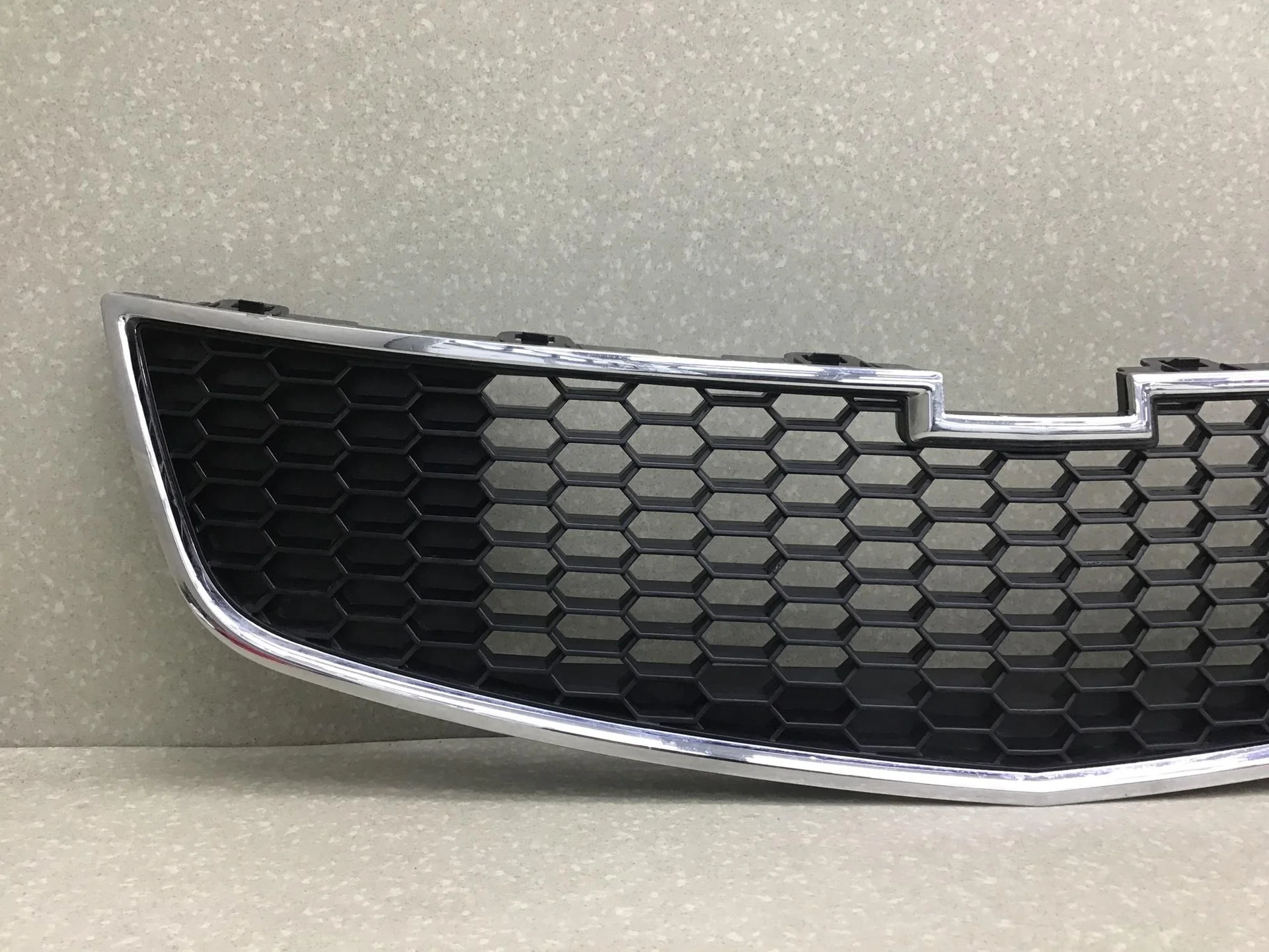 Решетка радиатора, Chevrolet Cruze 2009-2016 [96832937] - миниатюра 4