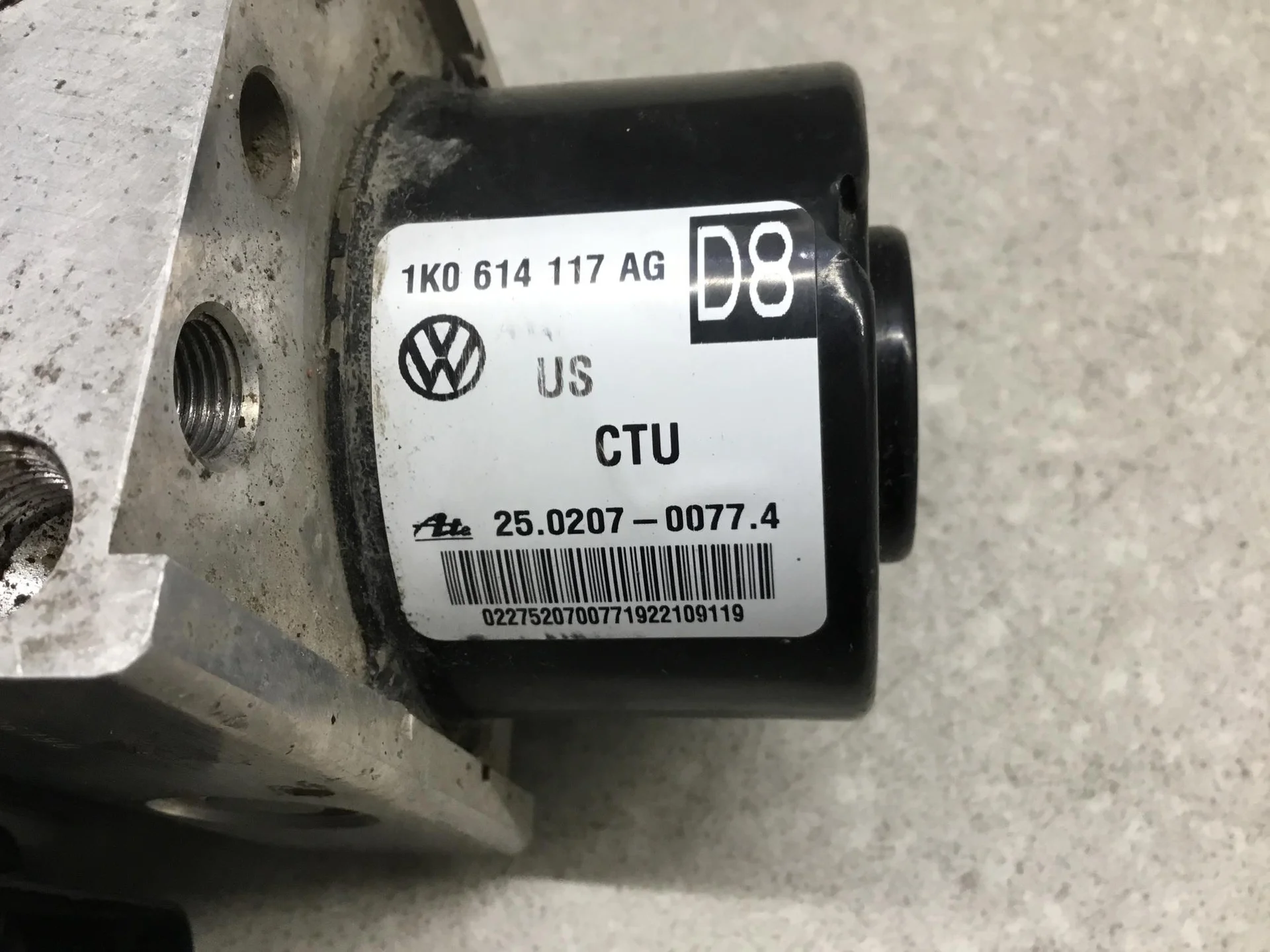 Блок ABS (насос), VW Jetta 2011> [1K0614117AG] - миниатюра 8