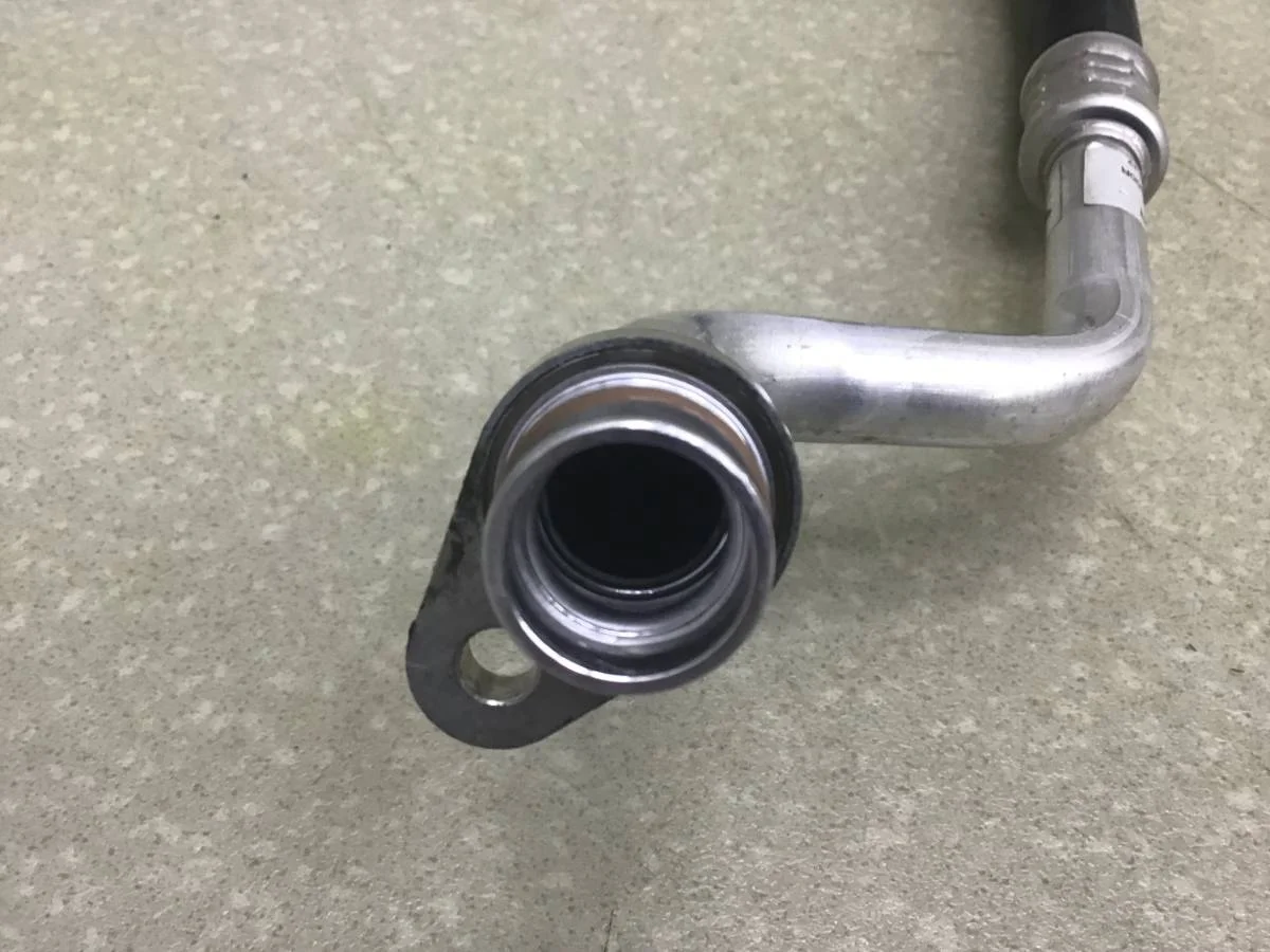 Трубка кондиционера Renault Kaptur (1) 2016-2022 [924804175R] - миниатюра 4