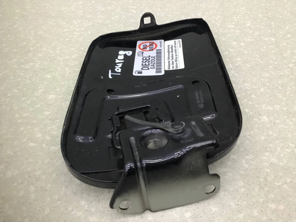 Лючок бензобака Volkswagen Touareg (7L) 2002-2010 [7L6809905B] - миниатюра 9