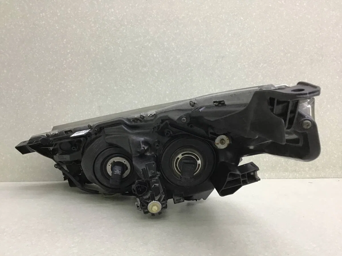Фара правая Toyota Corolla (NRE180) 2013-2019 [8111002E71] - миниатюра 7