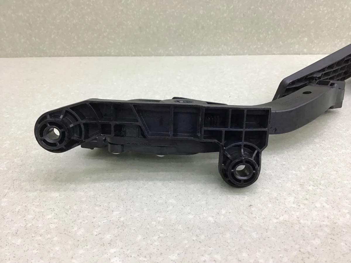 Педаль газа Hyundai Elantra (MD) 2011-2016 [32700A6100] - миниатюра 4