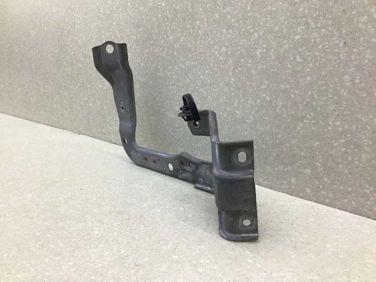 Кронштейн Toyota Rav 4 (A30) 2006-2013 - миниатюра 6